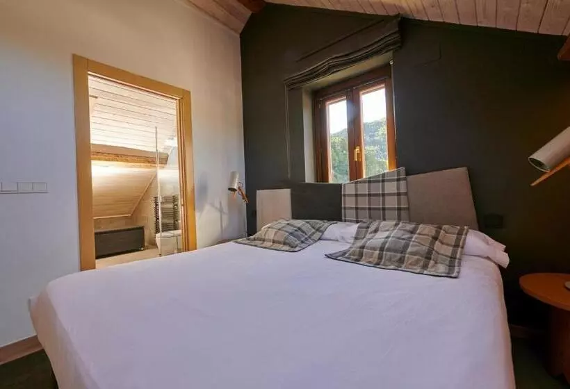 スーペリアースイート, Hostal Lola