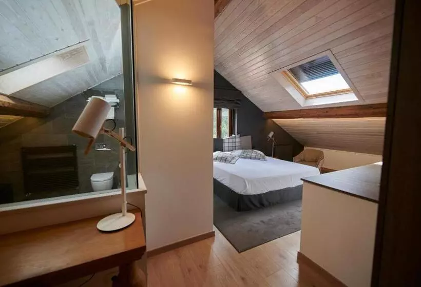 スーペリアースイート, Hostal Lola