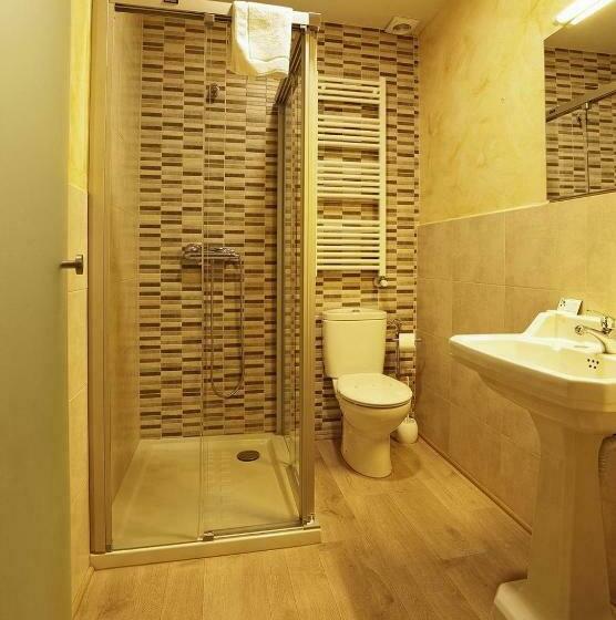 اتاق خانوادگی, Hostal Orialde