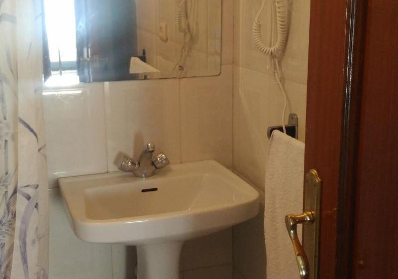 اتاق استاندارد, Hostal Palacios Fuencarral