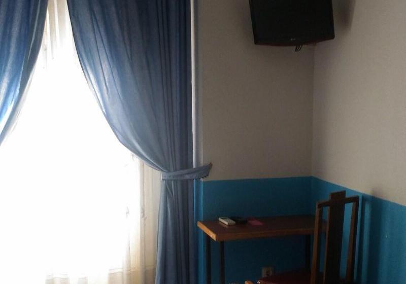 اتاق استاندارد, Hostal Palacios Fuencarral