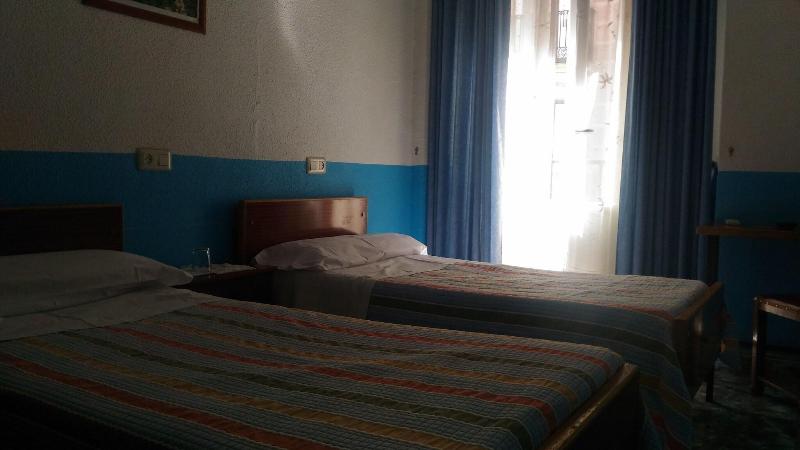 اتاق استاندارد, Hostal Palacios Fuencarral
