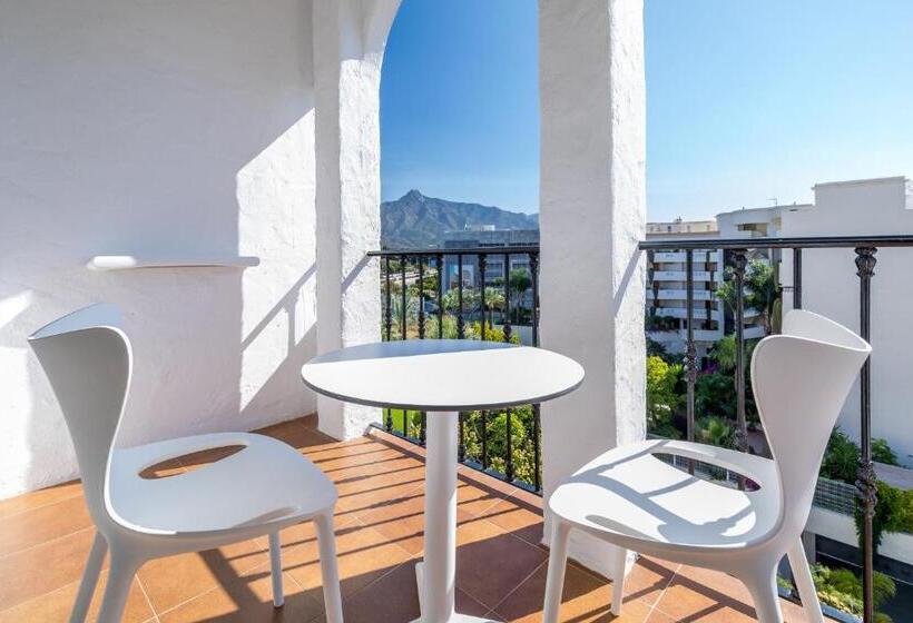 디럭스 룸, Occidental Puerto Banús