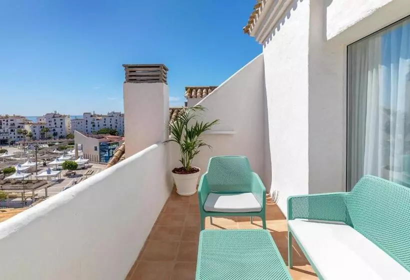 سوییت جونیور, Occidental Puerto Banús
