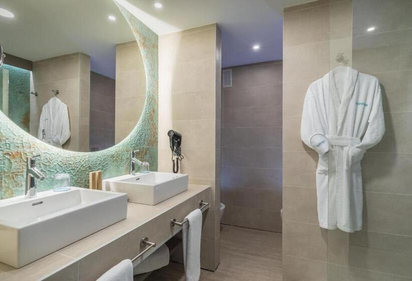 주니어 스위트, Occidental Puerto Banús