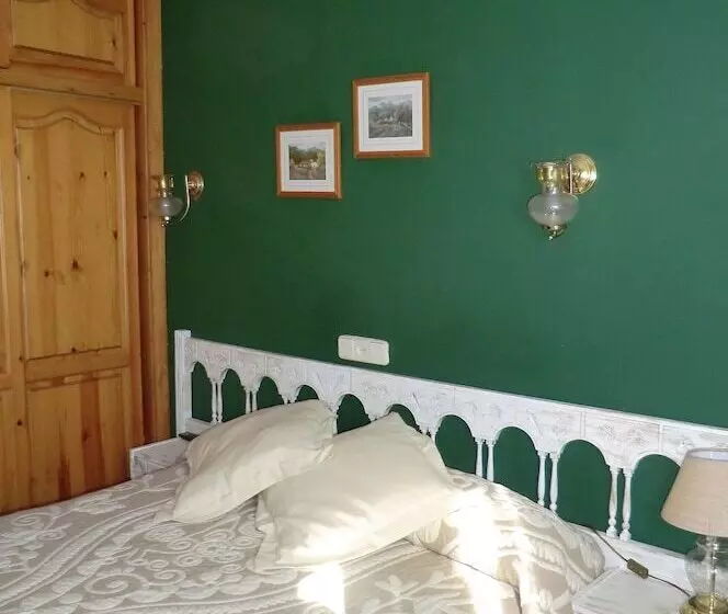 Camera Standard, Pension Malida
