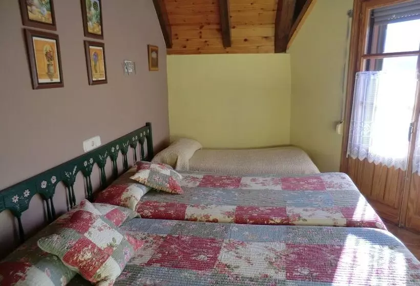 Camera Tripla Standard, Pension Malida