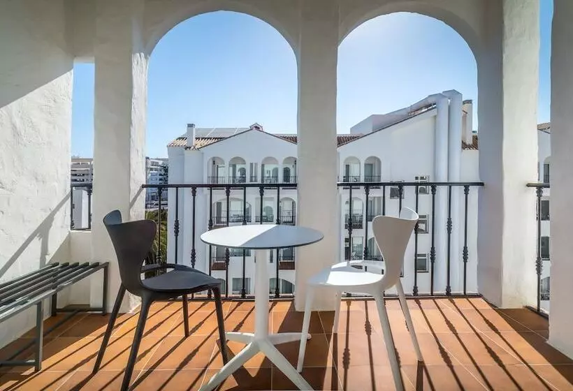 اتاق سوپریور, Occidental Puerto Banús