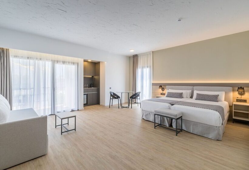 Номер Deluxe, Occidental Puerto Banús