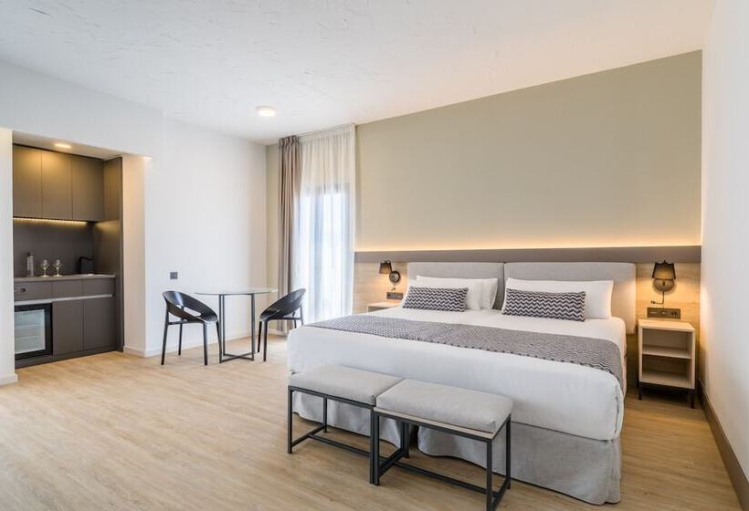 디럭스 룸, Occidental Puerto Banús