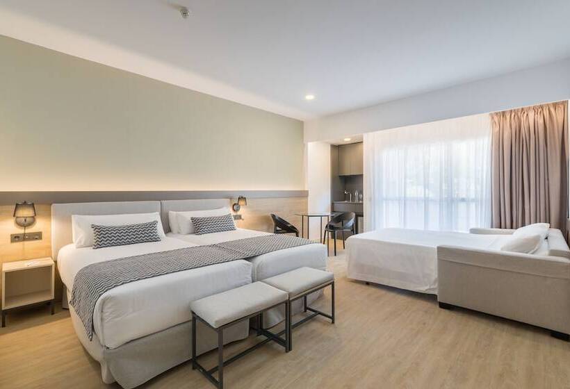 수피리어 트리플 룸, Occidental Puerto Banús