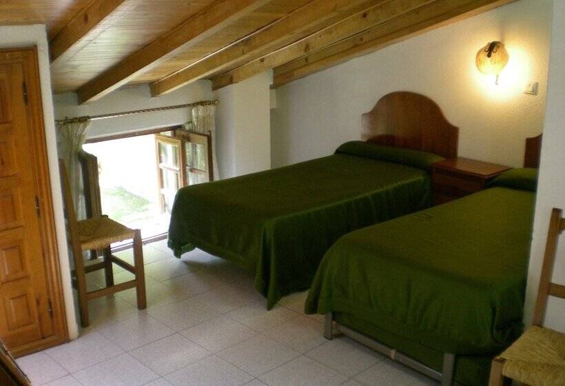 اتاق استاندارد, Puerta Romeros