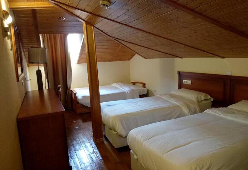 اتاق استاندارد سه نفره, Sierra Oriente