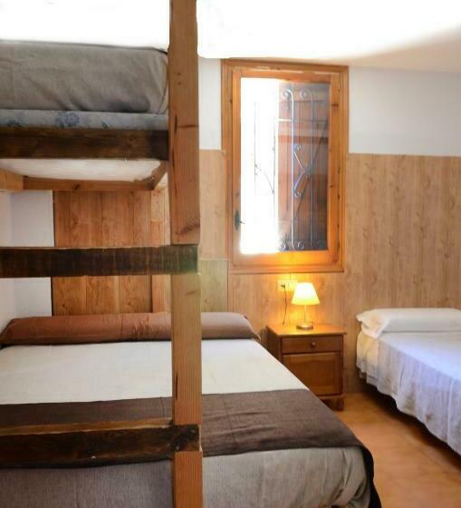 غرفة قياسية رباعية, La Coma