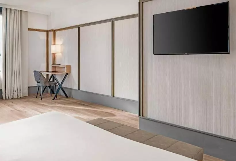 キングサイズベッドのスーペリアルーム, Ac Hotel Avenida De América By Marriott