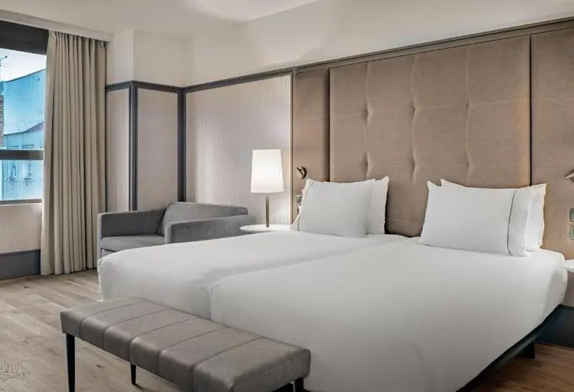 スタンダードトリプルルーム, Ac Hotel Avenida De América By Marriott