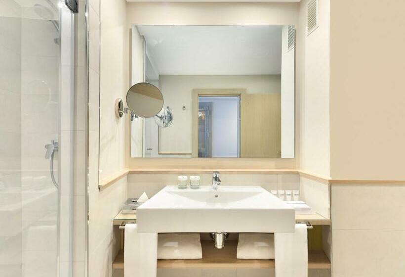 חדר סטנדרט צדדי נוף לים, Amàre Beach Hotel Marbella - Adults Recommended