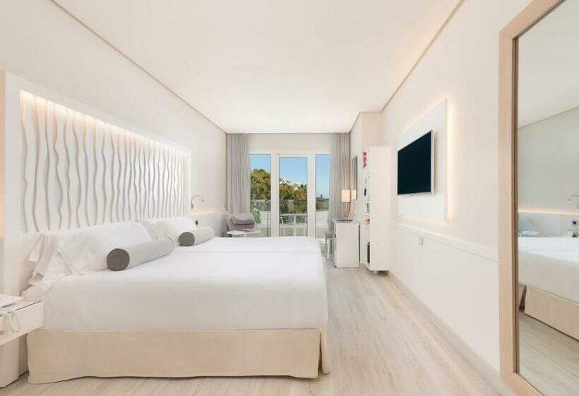 Triple Room Sea View, Amàre Beach Hotel Marbella - Adults Recommended