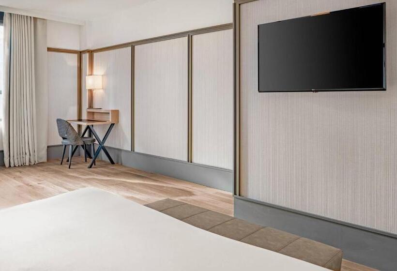 اتاق سوپریور با تخت بزرگ, Ac Hotel Avenida De América By Marriott