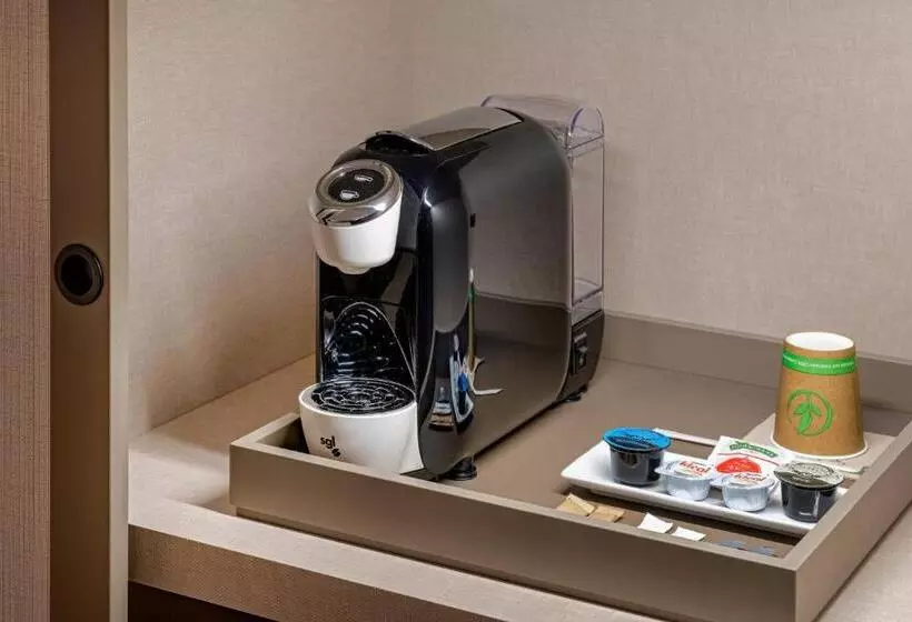 スーペリアールーム, Ac Hotel Avenida De América By Marriott