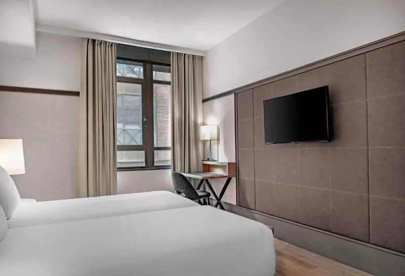 スーペリアールーム, Ac Hotel Avenida De América By Marriott