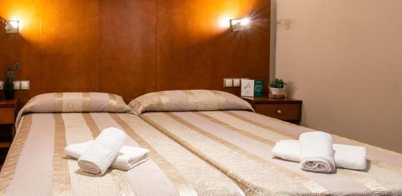 ベーシックルーム, El Acebo