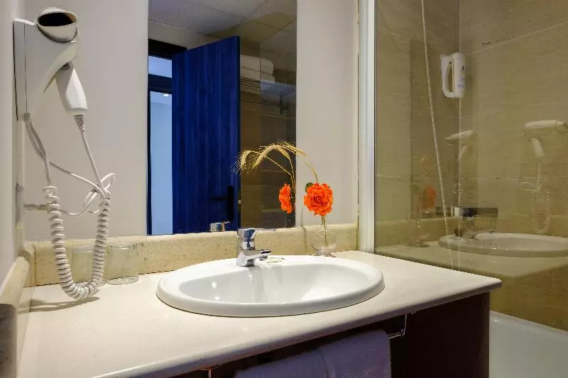 استودیوی استاندارد, Estival Islantilla