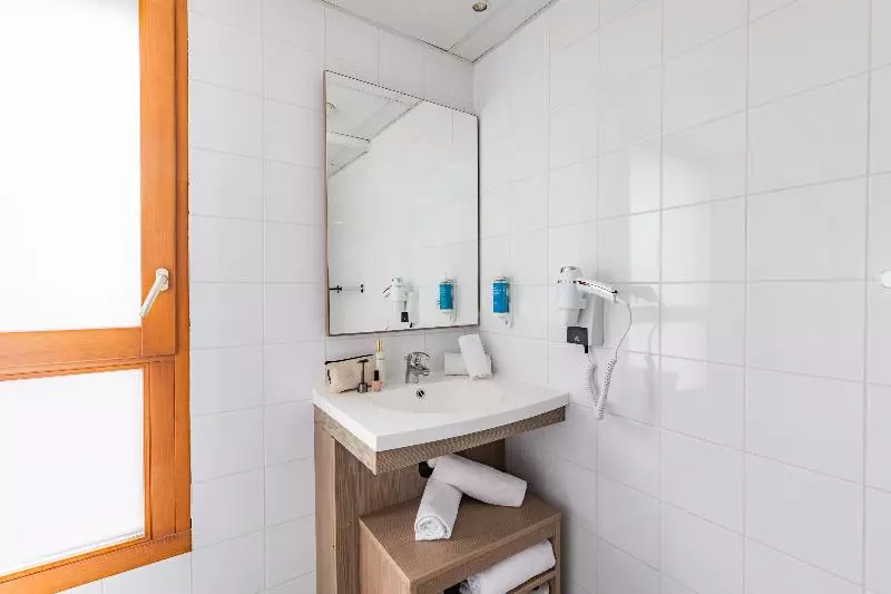 استودیوی استاندارد, Estival Islantilla