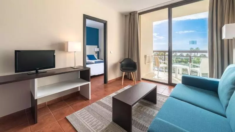 سوییت جونیور با چشمانداز دریا, Estival Islantilla