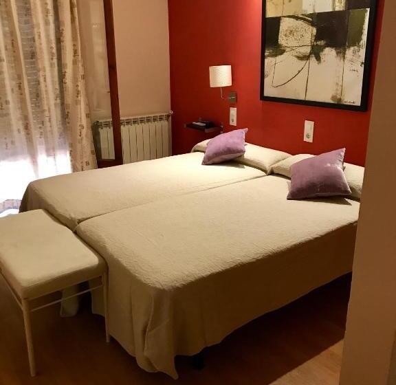 スタンダードルーム, Hostal Delgado