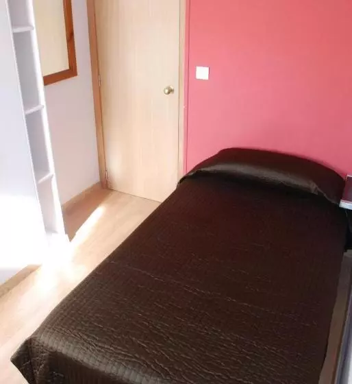 Standart Tek Kişilik Oda, Hostal Delgado