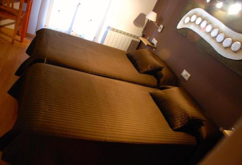 スタンダードルーム, Hostal Delgado