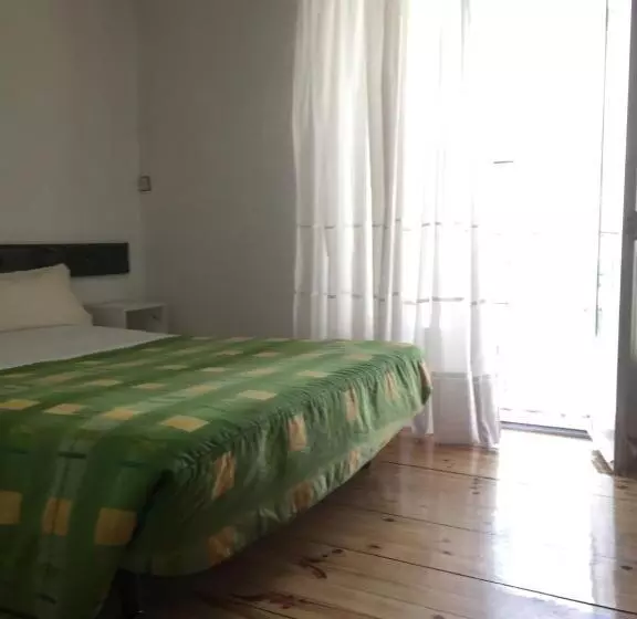 اتاق استاندارد با بالکن, Hostal Padre Isla 1