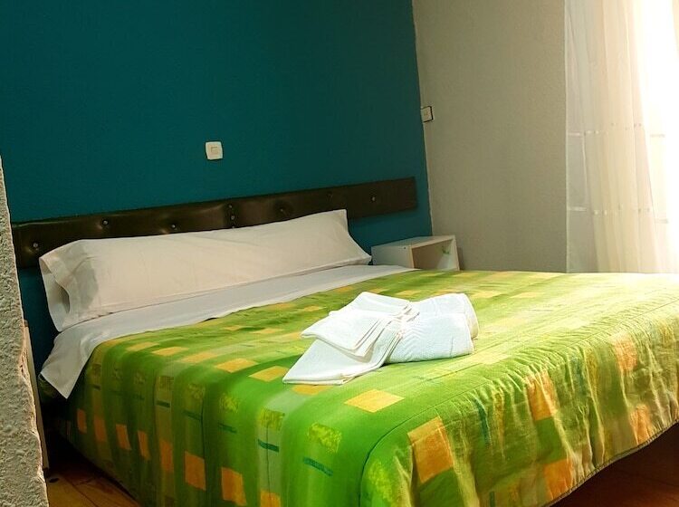 חדר סטנדרט עם מרפסת, Hostal Padre Isla 1