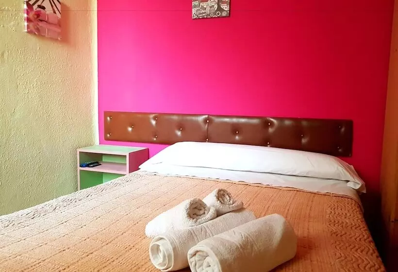 اتاق استاندارد, Hostal Padre Isla 1