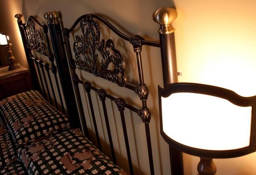 اتاق سوپریور با بالکن, Posada De La Abadia   Adults Only