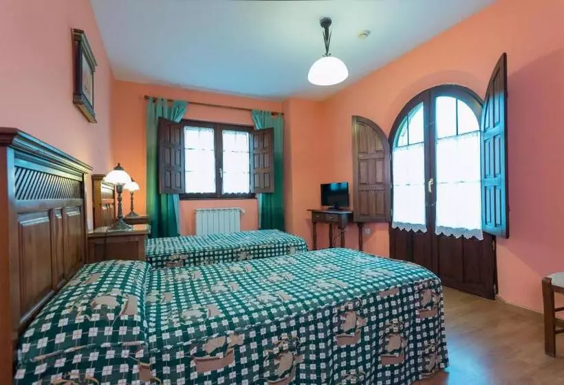 اتاق سوپریور با بالکن, Posada De La Abadia   Adults Only
