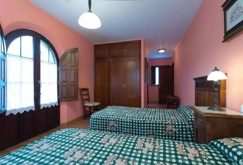 اتاق سوپریور با بالکن, Posada De La Abadia   Adults Only