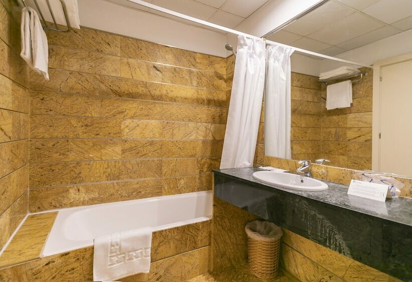 غرفة سوبيريور رباعية, Moon Dreams Roquetas (ex Roquetas Beach)