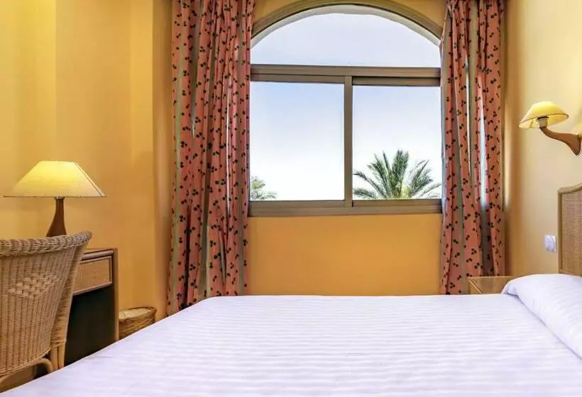 اتاق استاندارد چهار تخته, Bluesea Brisa Roquetas