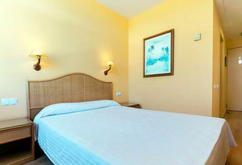 اتاق استاندارد چهار تخته, Bluesea Brisa Roquetas