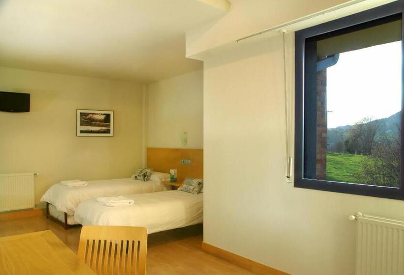 غرفة قياسية رباعية, Txintxua