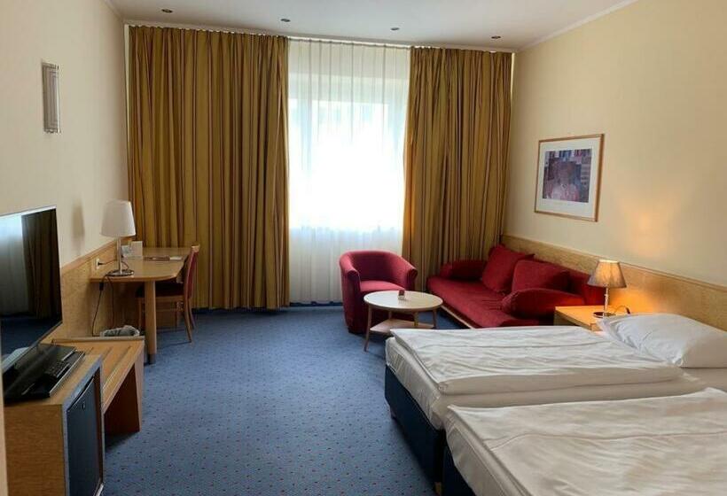 اتاق کلاسیک سه تخته, Austria Trend Hotel Europa Salzburg