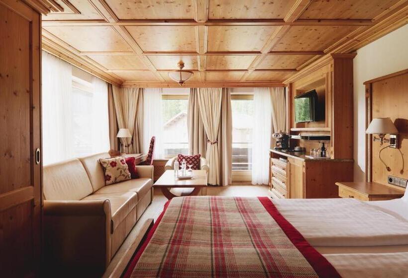 Апартаменты Comfort 2 Спальни, Burg Hotel Oberlech