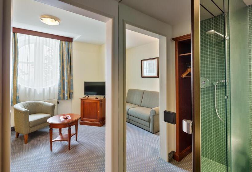 주니어 스위트, Austria Trend Hotel Schloss Wilhelminenberg Wien