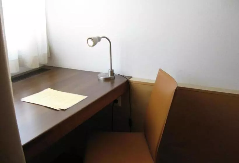 Standard Single Room, City
