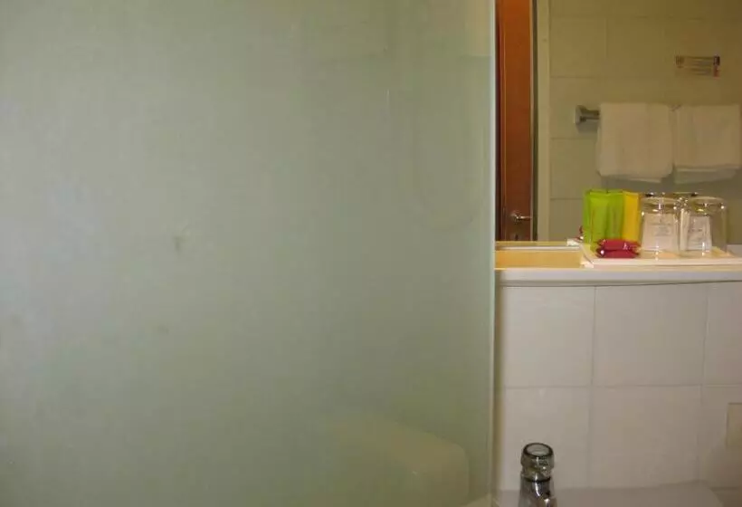 Standard Single Room, City