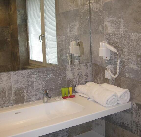 اتاق راحتی, City