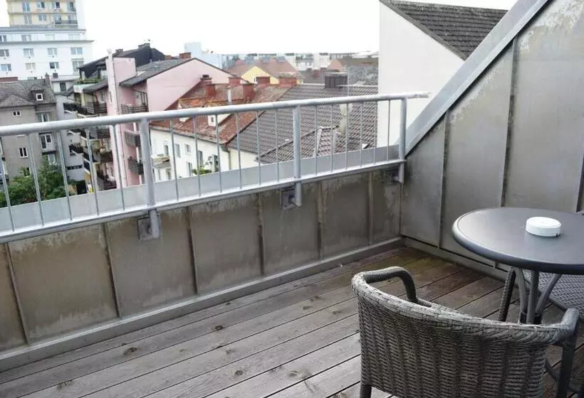 Premium Room with Balcony, City