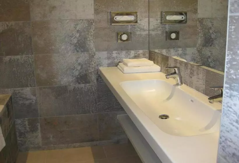 Premium Room with Balcony, City